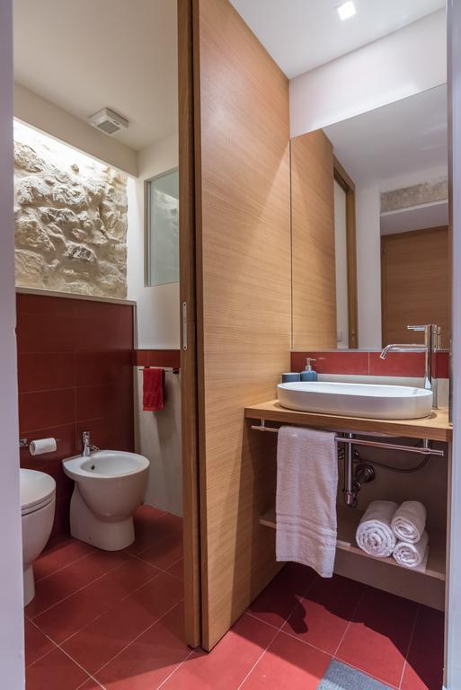 Ibla Rosso Lacca Apartment Ragusa Ngoại thất bức ảnh